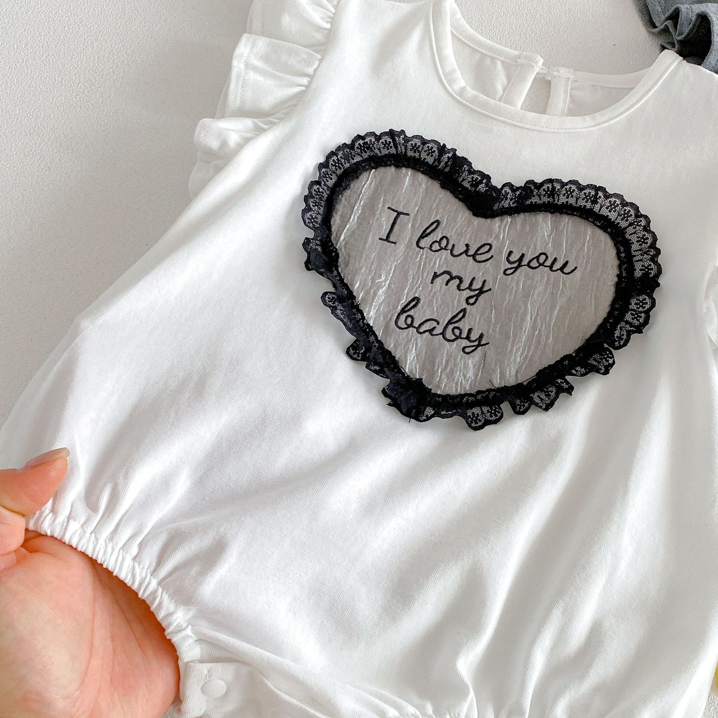 Heart Flutter Romper ハート レース 半袖ロンパース【mh0013428】