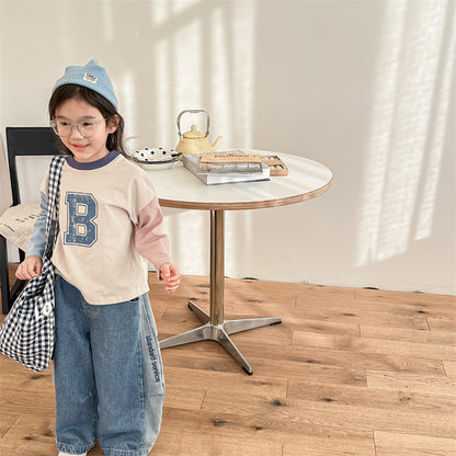 キッズ長袖Tシャツ、レター「B」プリントの前面パッチワークと長袖配色