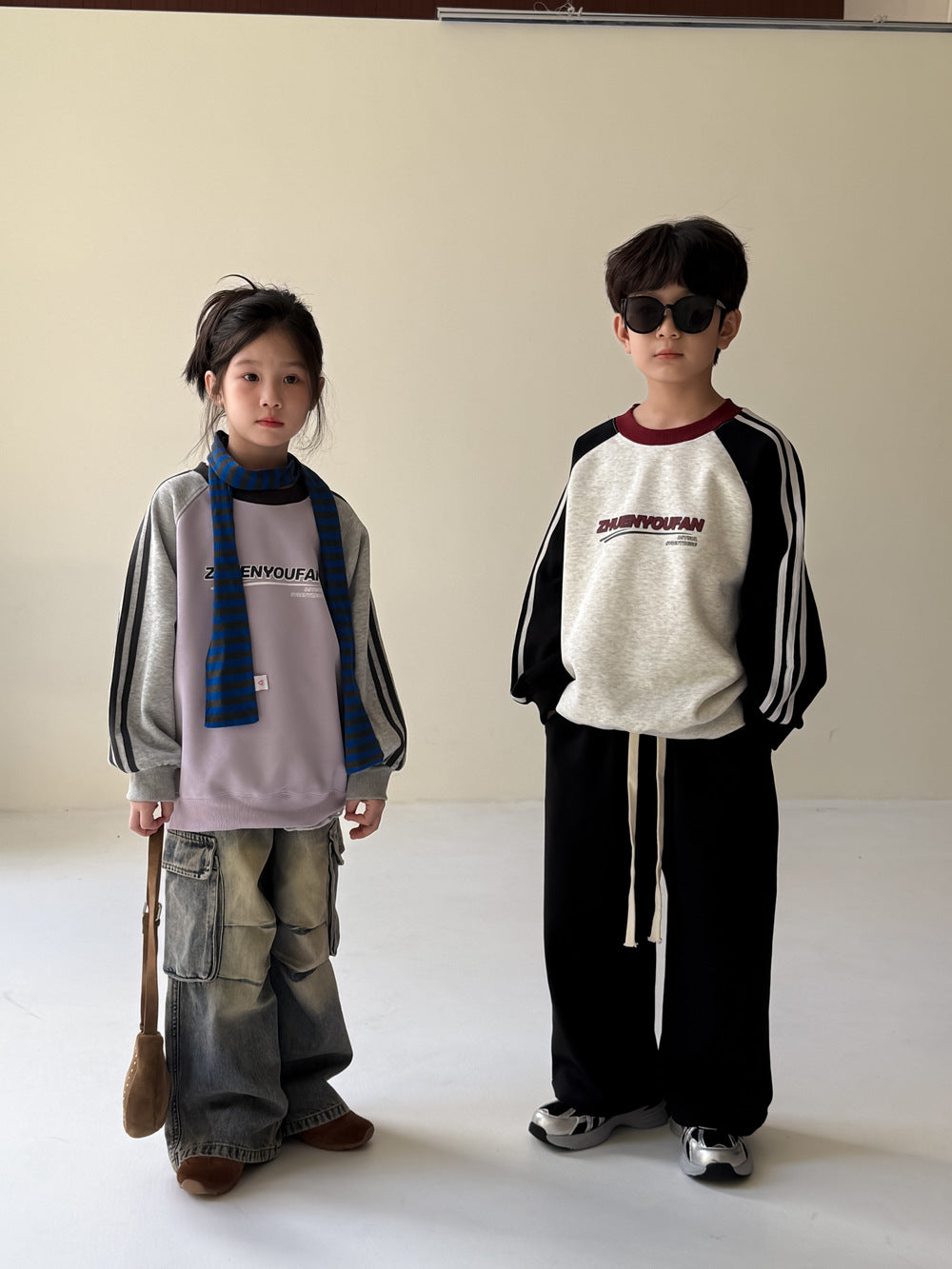 -アメリカンカラーブロック長袖スウェット アルファベットロゴ入りゆったりプルオーバー【mh0010764】 - mamahalo shop - トレーナー・フーディ -  べビー服 - 子供服 - 男の子 - 女の子