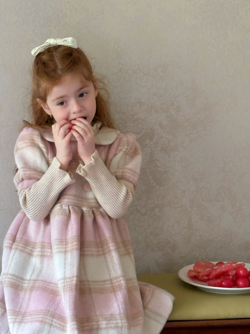 Long-sleeved mock neck cut-and-sew sweater with a ruffled high neck and bottle neck. Basic sweater [mh0011897]