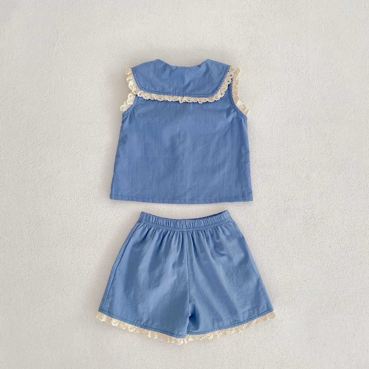 Conjunto de camisa sin mangas con cuello de encaje bordado floral y volantes y pantalón corto para bebé y niño [mh0002001]