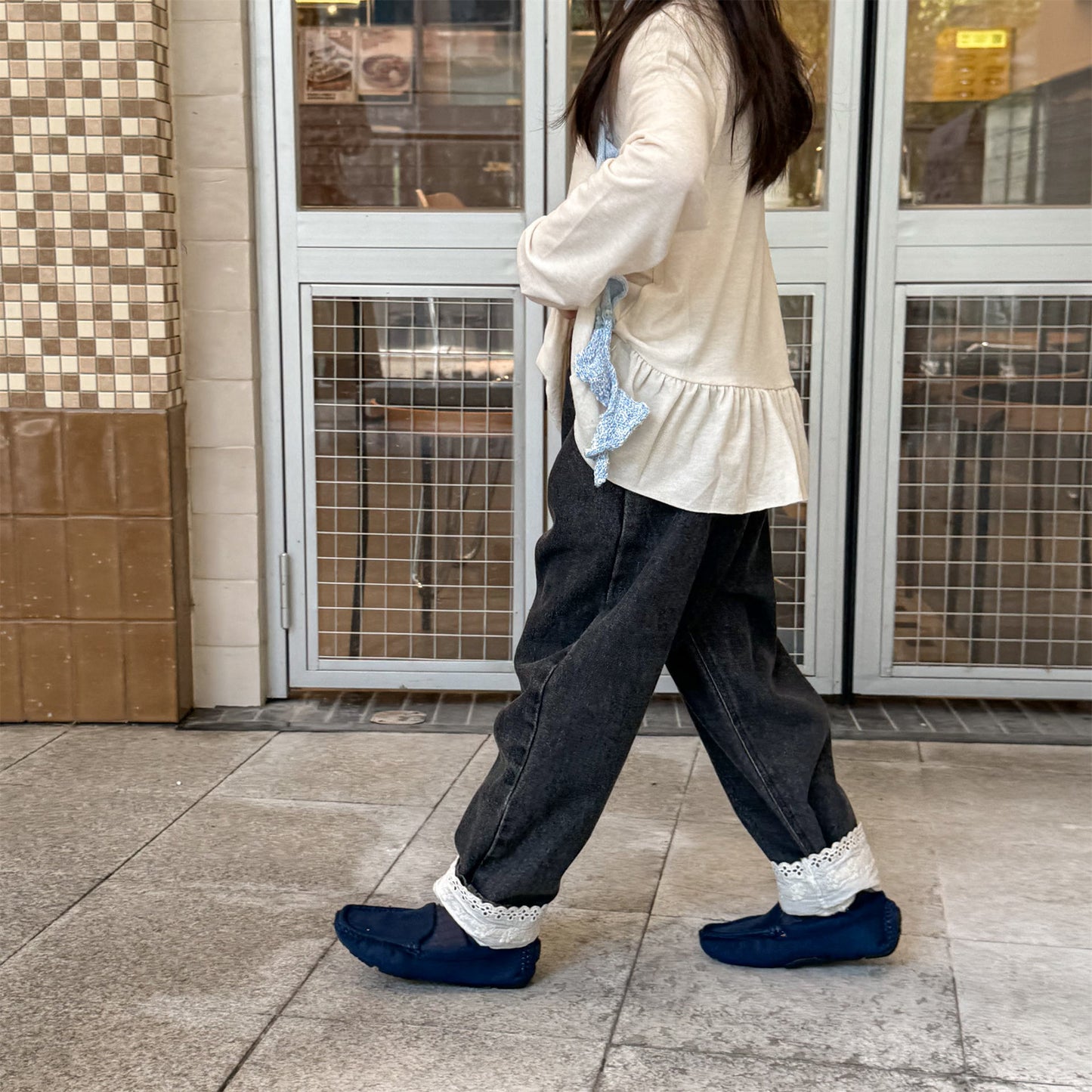 -裾レース付きデニムパンツ ジーンズ【mh0010805】 - mamahalo shop - デニムパンツ -  べビー服 - 子供服 - 男の子 - 女の子