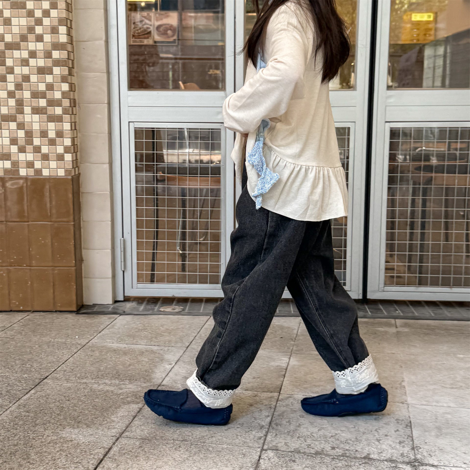 -裾レース付きデニムパンツ ジーンズ【mh0010805】 - mamahalo shop - デニムパンツ -  べビー服 - 子供服 - 男の子 - 女の子