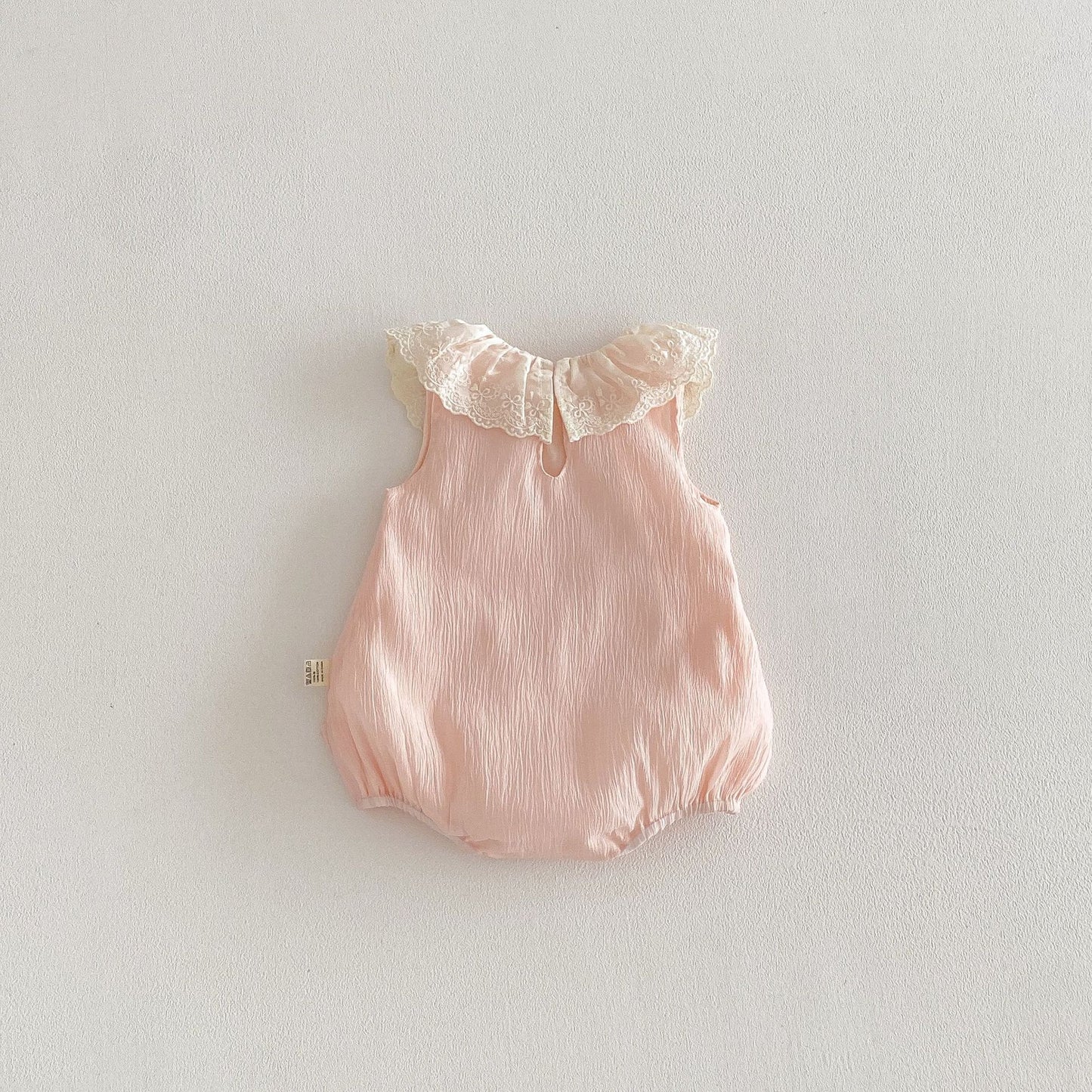 Sleeveless Lace Collar Bow Romper mameluco con lazo en el cuello de encaje sin mangas【mh0013435】