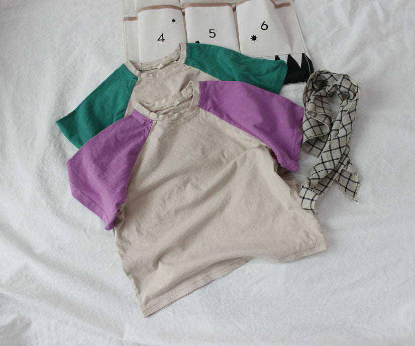 Camiseta infantil bicolor de manga corta raglán