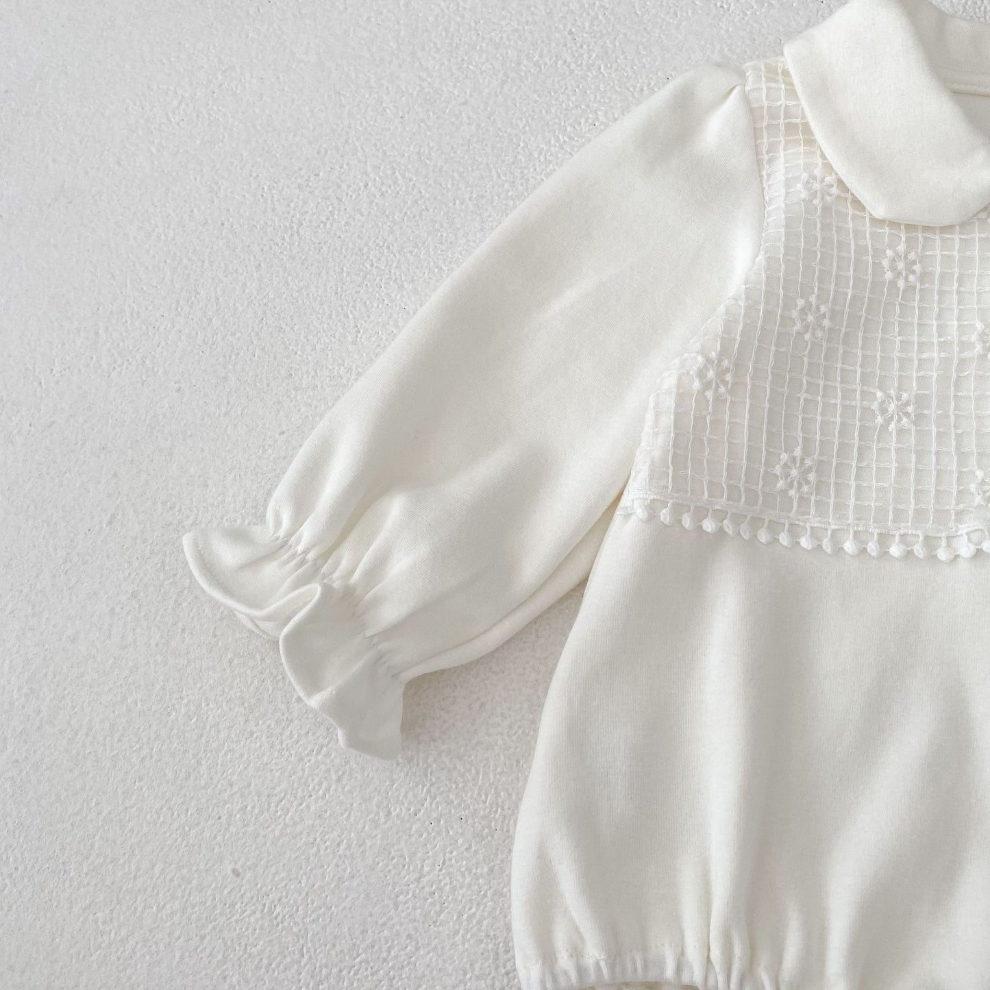 -刺繍切り替え襟付き長袖ロンパース【mh0010851】 - mamahalo shop - 長袖ロンパース -  べビー服 - 子供服 - 男の子 - 女の子