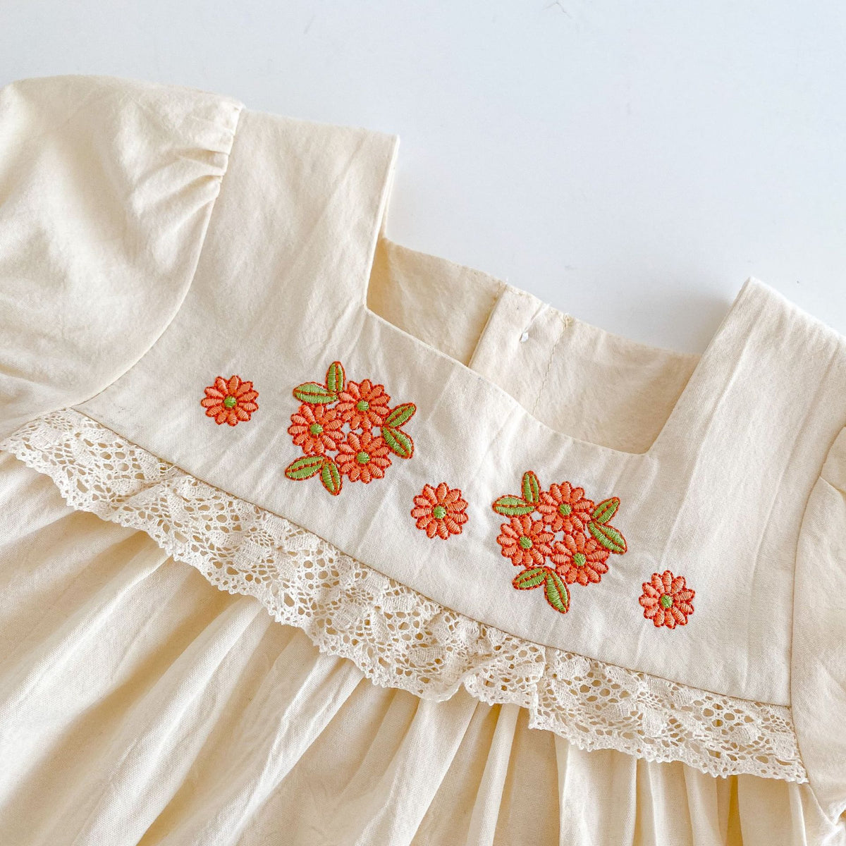 ベビー フラワー 刺繍 パフスリーブ 半袖 ブラウス ブルマパンツ セット【mh0000799】