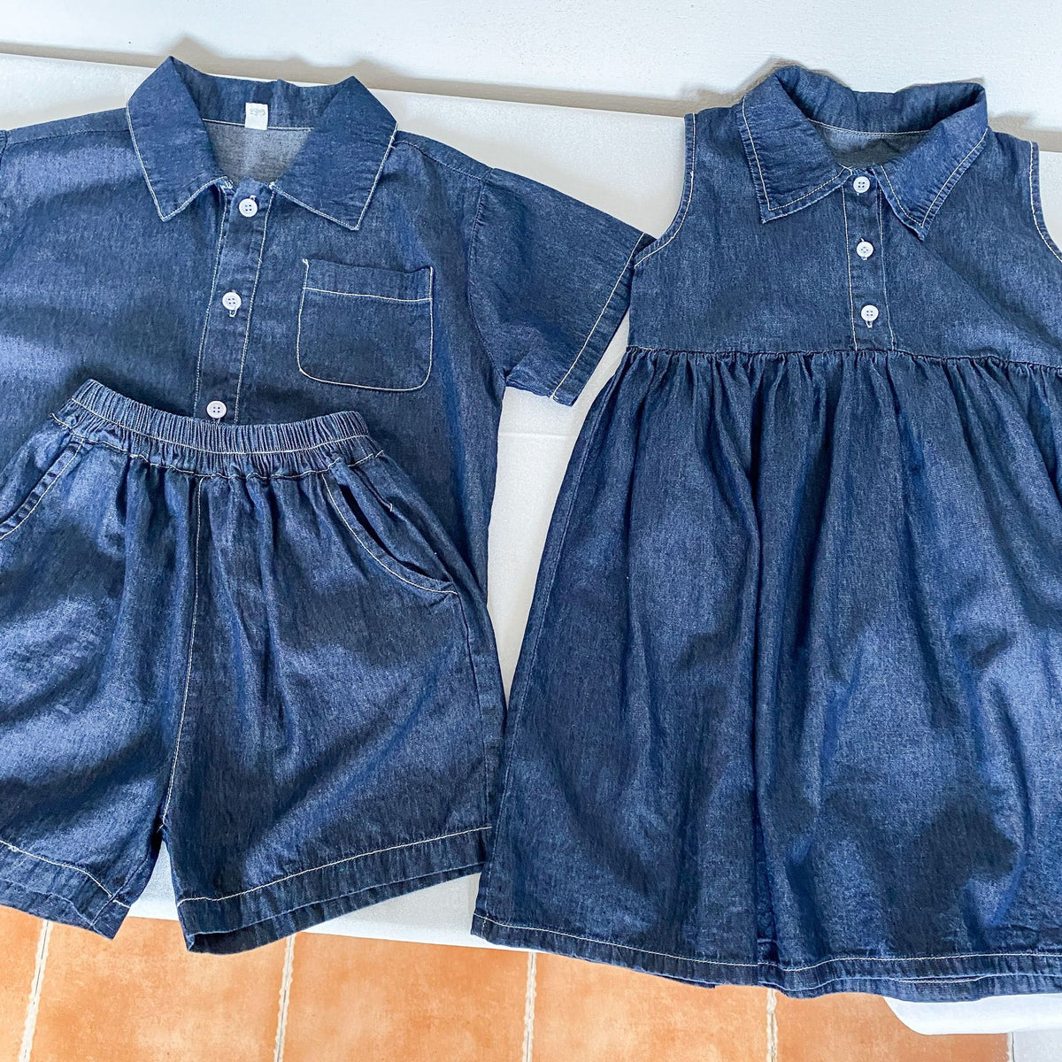 デニムノースリーブワンピース＆デニム半袖シャツ・ショートパンツ