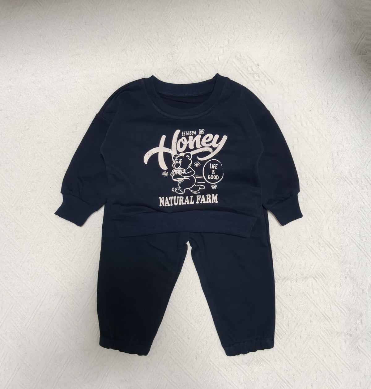 Conjunto de sudadera de manga larga con estampado de oso y logo de letras y pantalón largo para bebés y niños 【mh0014647】