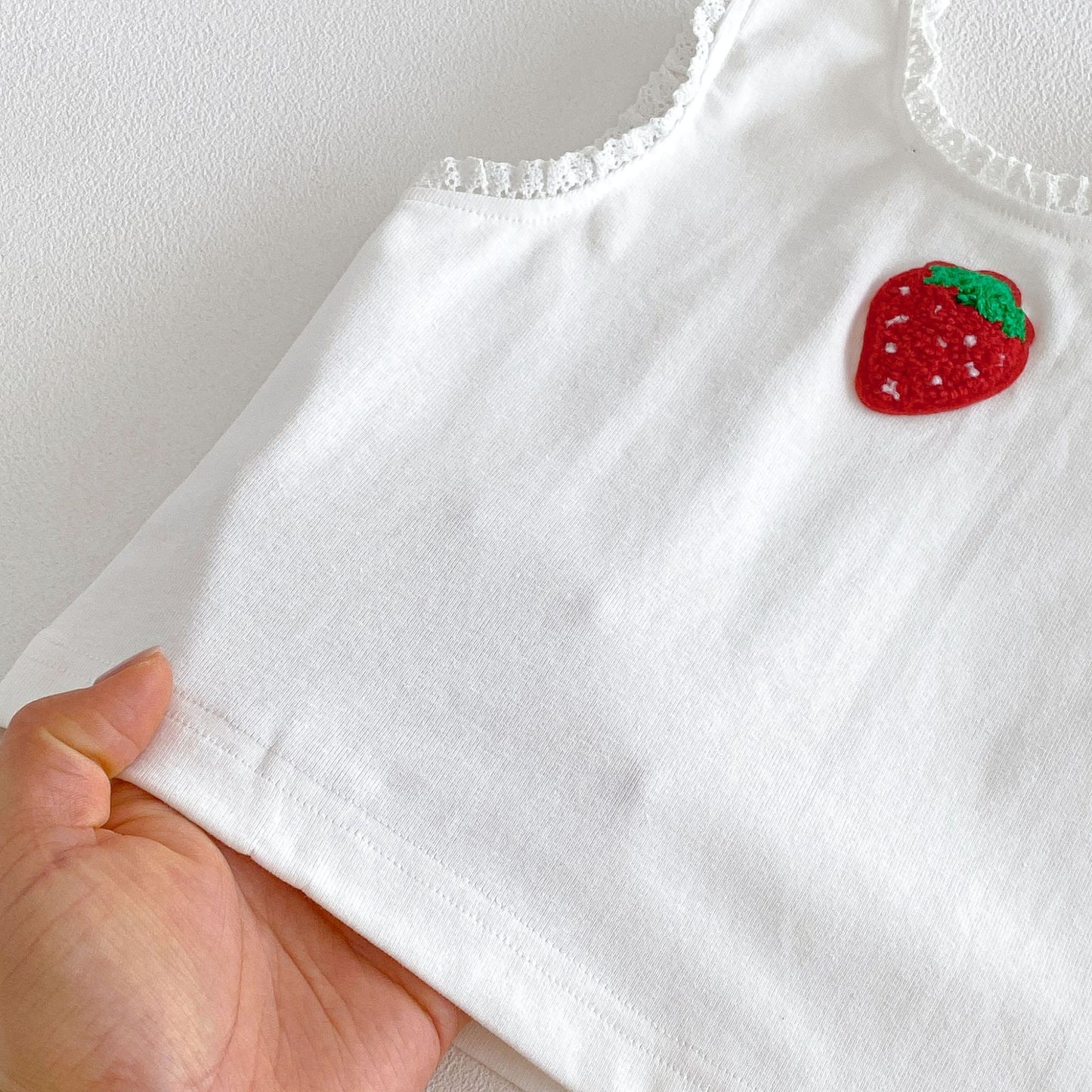 Strawberry Motif Vest Bud Pants Set ストロベリー ノースリーブセット【mh0013418】