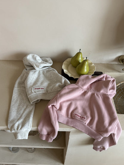 -クロップド丈パーカー 刺繍ロゴ入りフーディー ショートスウェット【mh0011053】 - mamahalo shop - カーディガン・パーカー -  べビー服 - 子供服 - 男の子 - 女の子