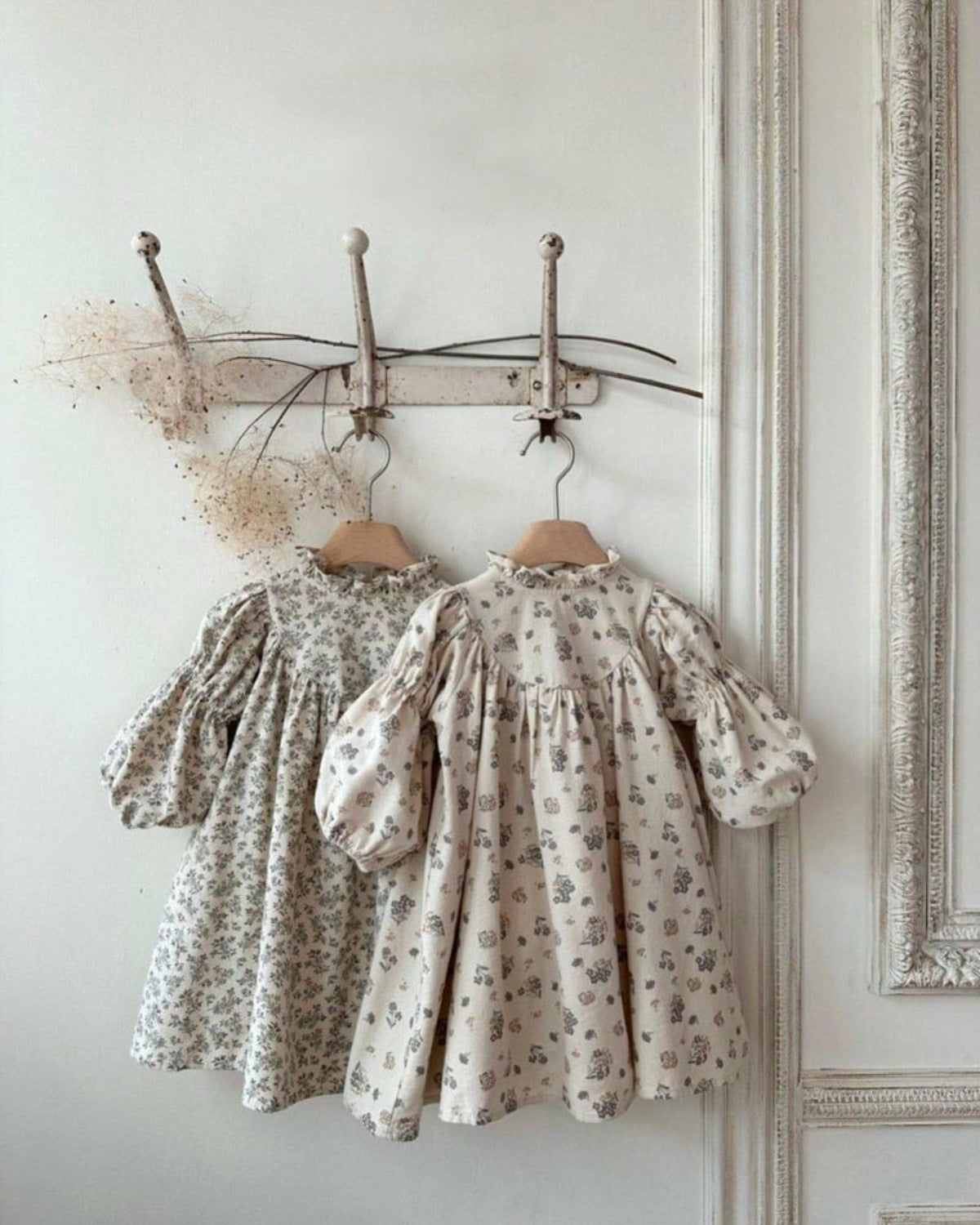 長袖ワンピース 小花柄プリント フリルスタンドカラー バブルスリーブ【mh0011850】