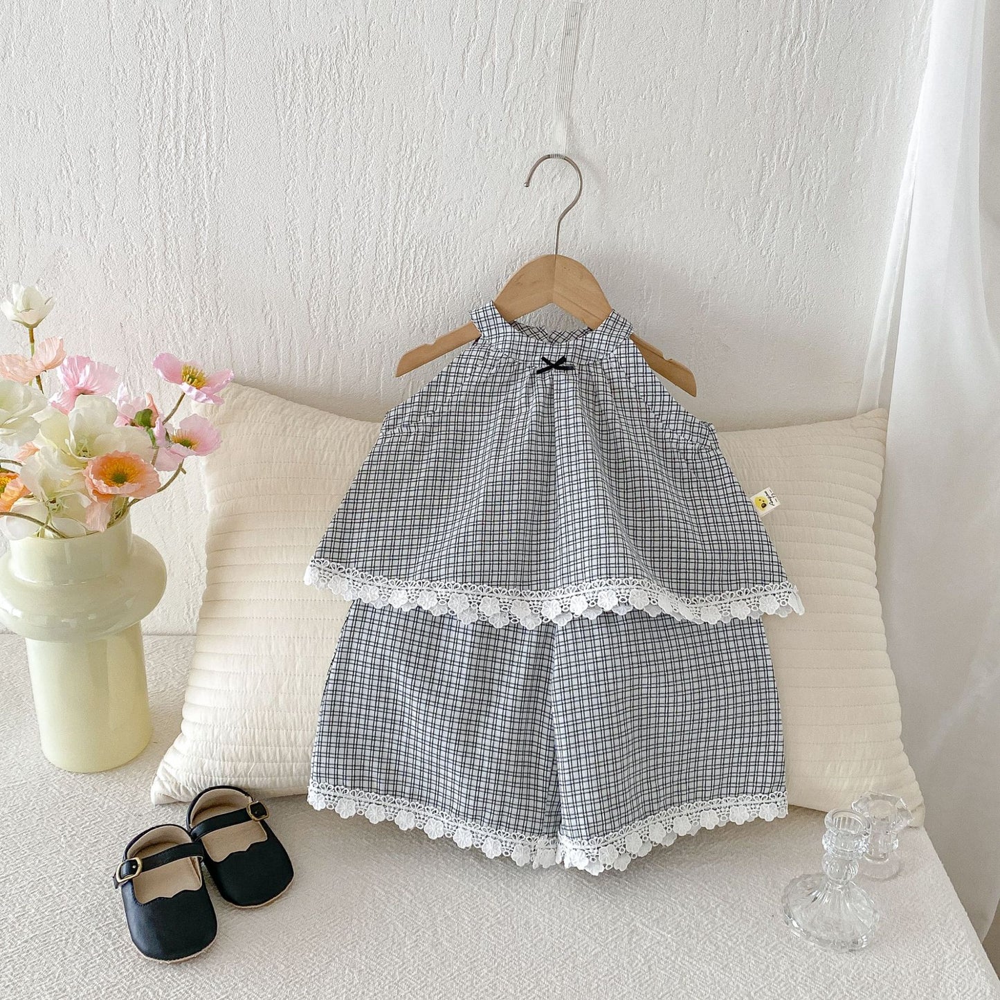 Plaid Halter Neck Top & Lace Trim Shorts Set, Lace Sleeveless Tunic & Gaucho Pants [mh0013422]