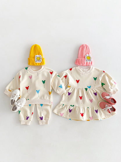 -キッズセットアップ 2点セット 長袖スウェットシャツ ロングパンツ 長袖ワンピース カラフルミッキーバルーンプリント リンクコーデ  姉妹兄弟 お揃いコーデ【mh0003844】 - mamahalo shop - 長袖セットアップ -  べビー服 - 子供服 - 男の子 - 女の子