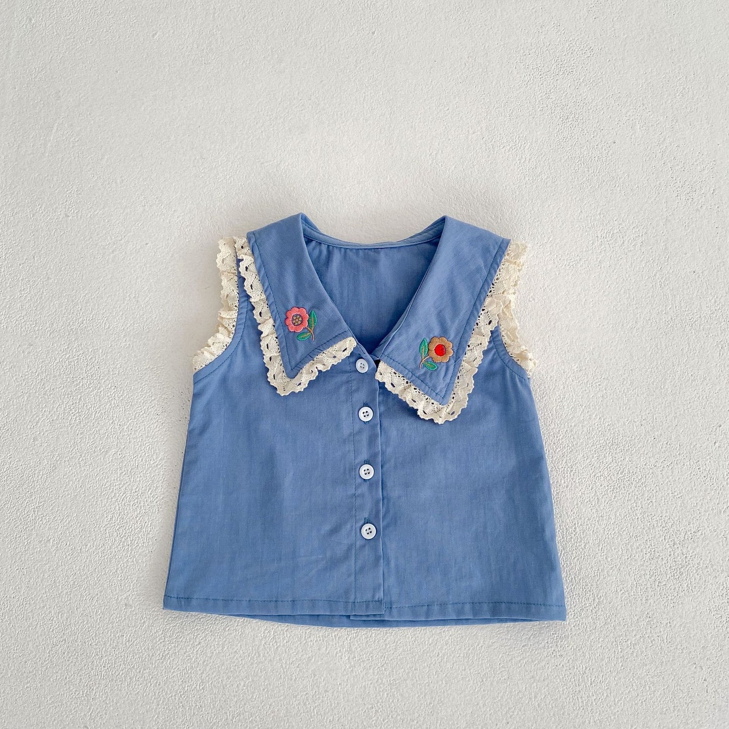 Conjunto de camisa sin mangas con cuello de encaje bordado floral y volantes y pantalón corto para bebé y niño [mh0002001]