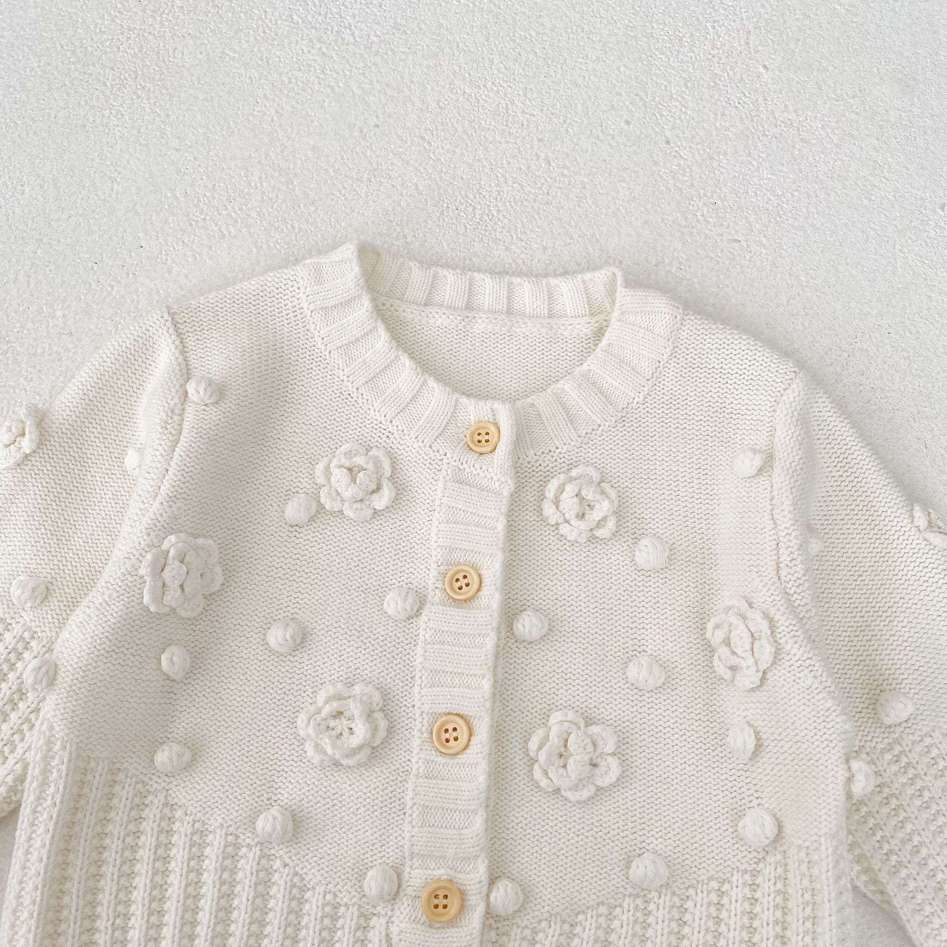 -かぎ編みフラワーニットカーディガン【mh0010846】 - mamahalo shop - カーディガン・パーカー -  べビー服 - 子供服 - 男の子 - 女の子