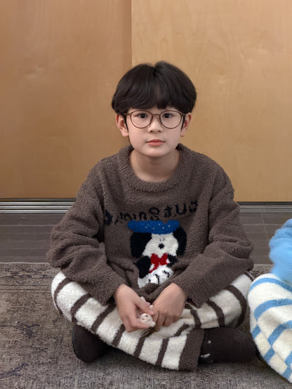 Coral fleece pajama set with dog motif, striped pants, and loungewear [mh0011872]