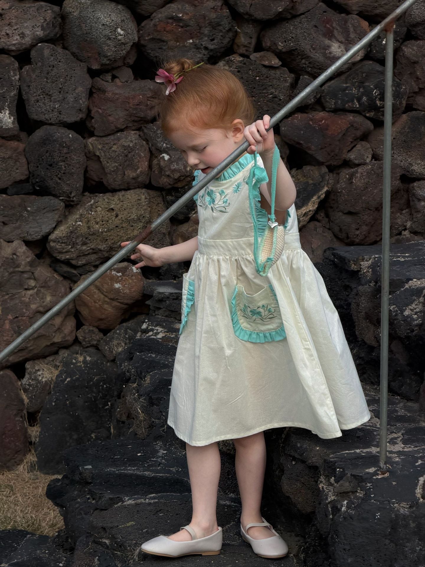 Embroidered Flounce Sleeve Vest Dress 刺繍 フリル ノースリーブワンピース【mh0013410】