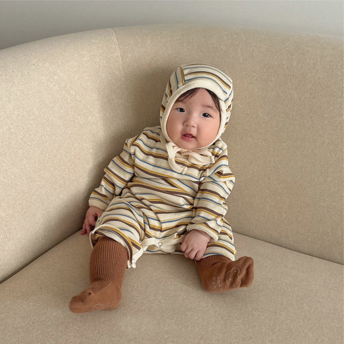 -カラフルボーダーロンパース ボンネット付き リブ編み コットンカバーオール 2点セット【mh0010891】 - mamahalo shop - 長袖ロンパース -  べビー服 - 子供服 - 男の子 - 女の子