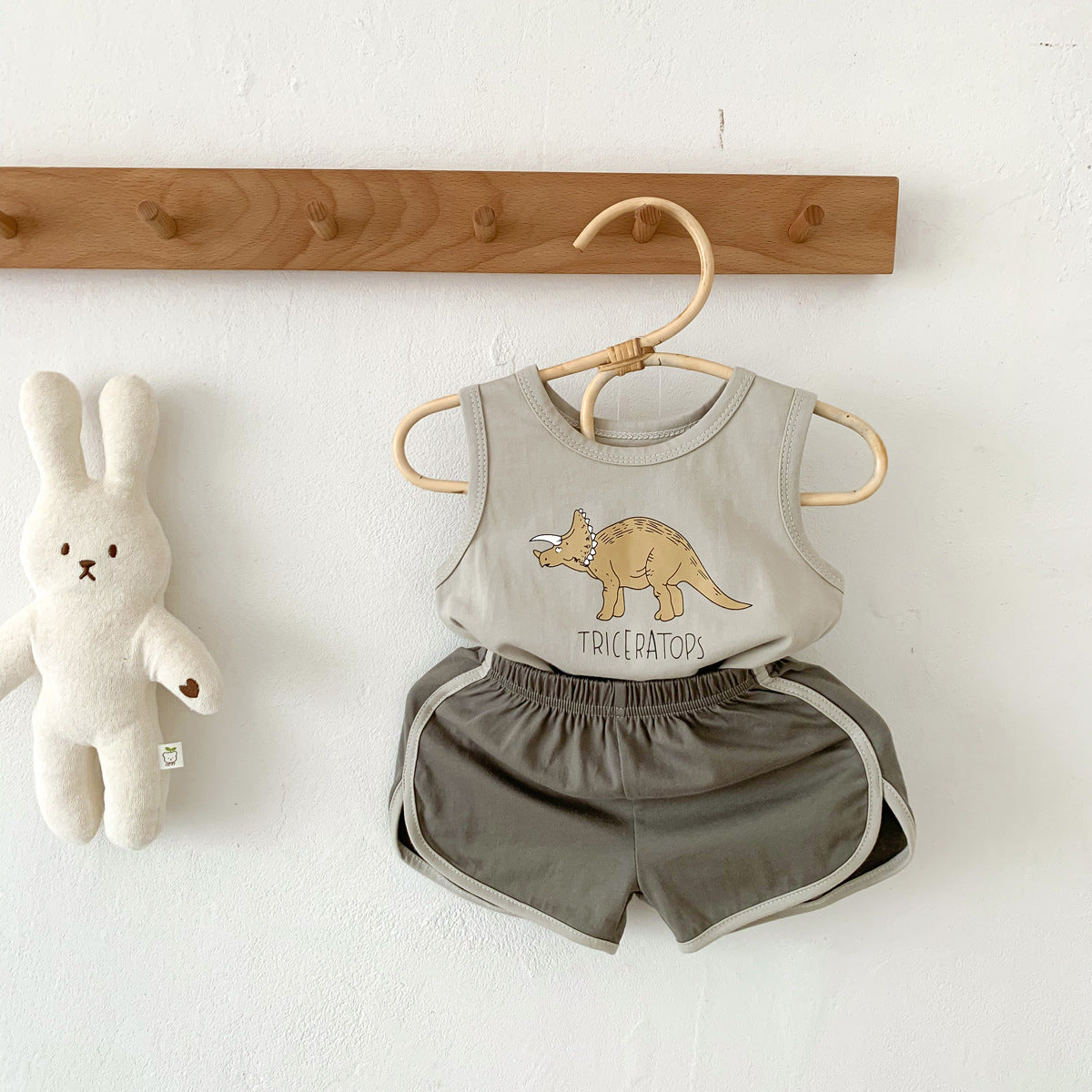 -ベビー セットアップ ダイナソー 恐竜 タンクトップ ショート パンツ【mh0001441】 - mamahalo shop - ノースリーブセットアップ -  べビー服 - 子供服 - 男の子 - 女の子