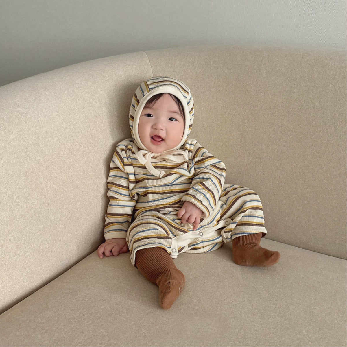 -カラフルボーダーロンパース ボンネット付き リブ編み コットンカバーオール 2点セット【mh0010891】 - mamahalo shop - 長袖ロンパース -  べビー服 - 子供服 - 男の子 - 女の子