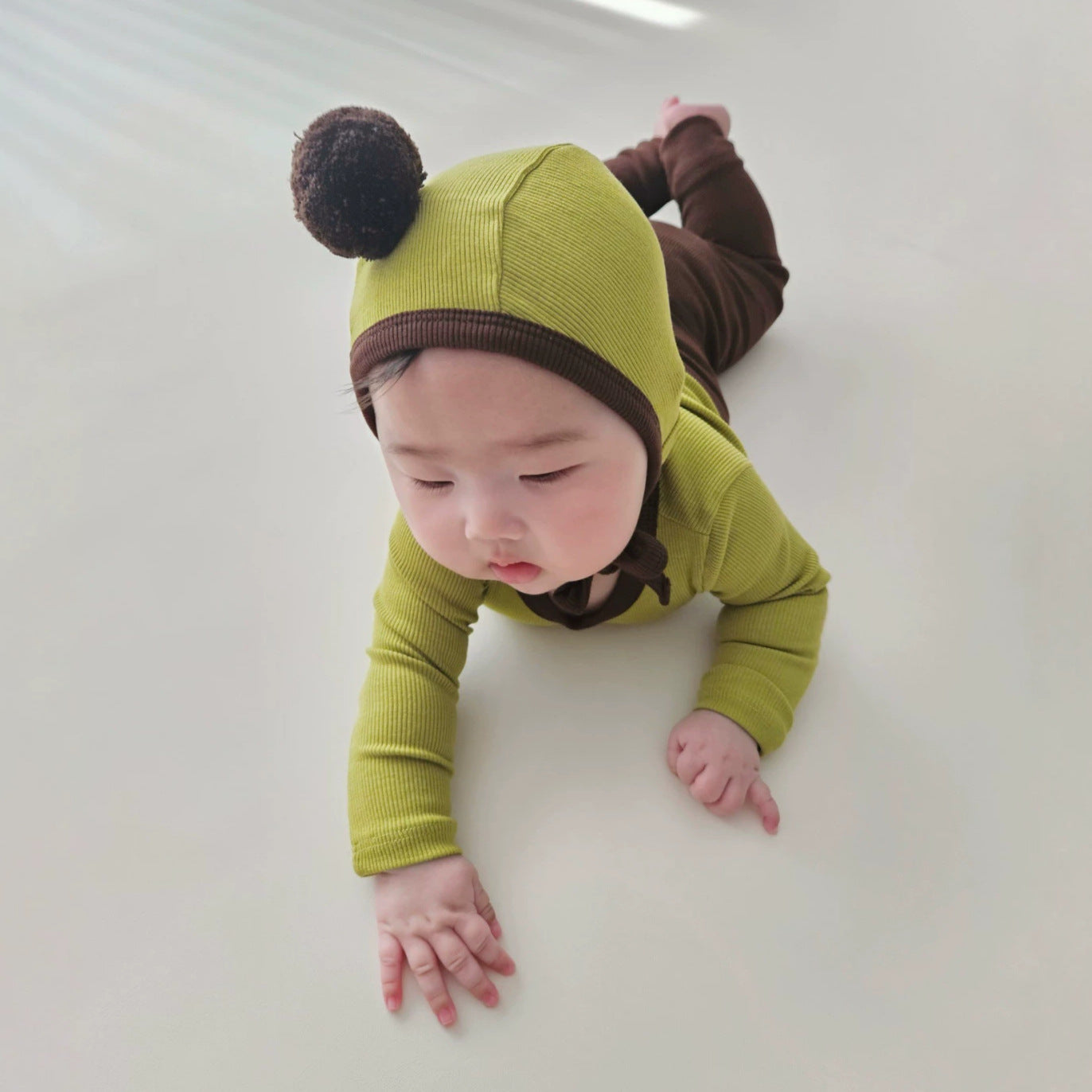 Ribbon Pom-Pom Beanie Leggings Set バイカラー 長袖Tシャツ ロングパンツ 帽子【mh0013611】