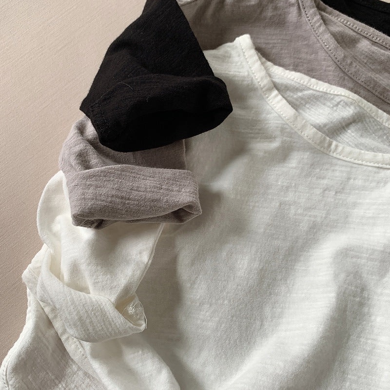 キッズ ルーズ長袖Tシャツ、ホワイト系とブラック系の袖アップ（ドロップショルダー）