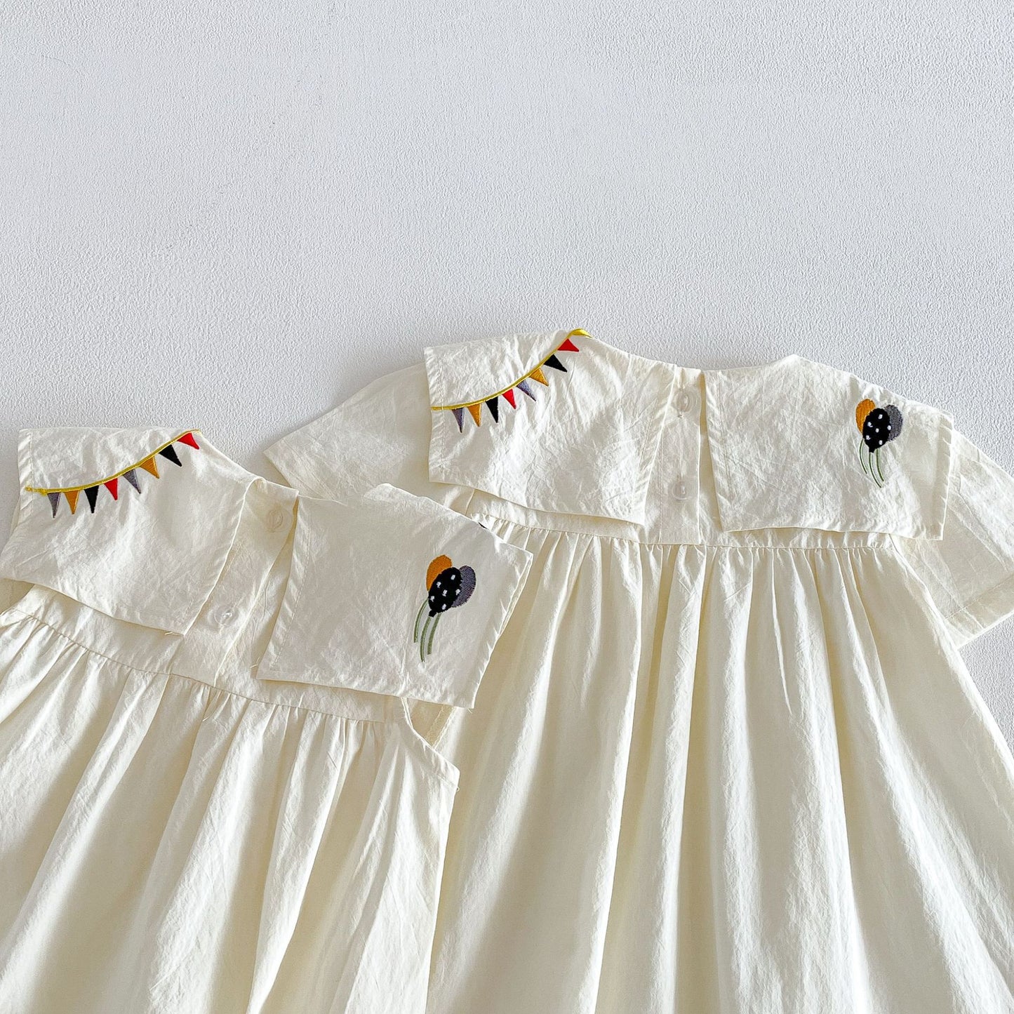 Sleeveless Ruffle Dress サーカス刺繍 ノースリーブロンパース 半袖ワンピース【mh0013430】