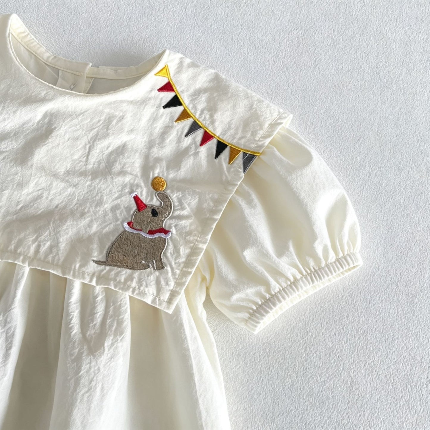 Sleeveless Ruffle Dress サーカス刺繍 ノースリーブロンパース 半袖ワンピース【mh0013430】