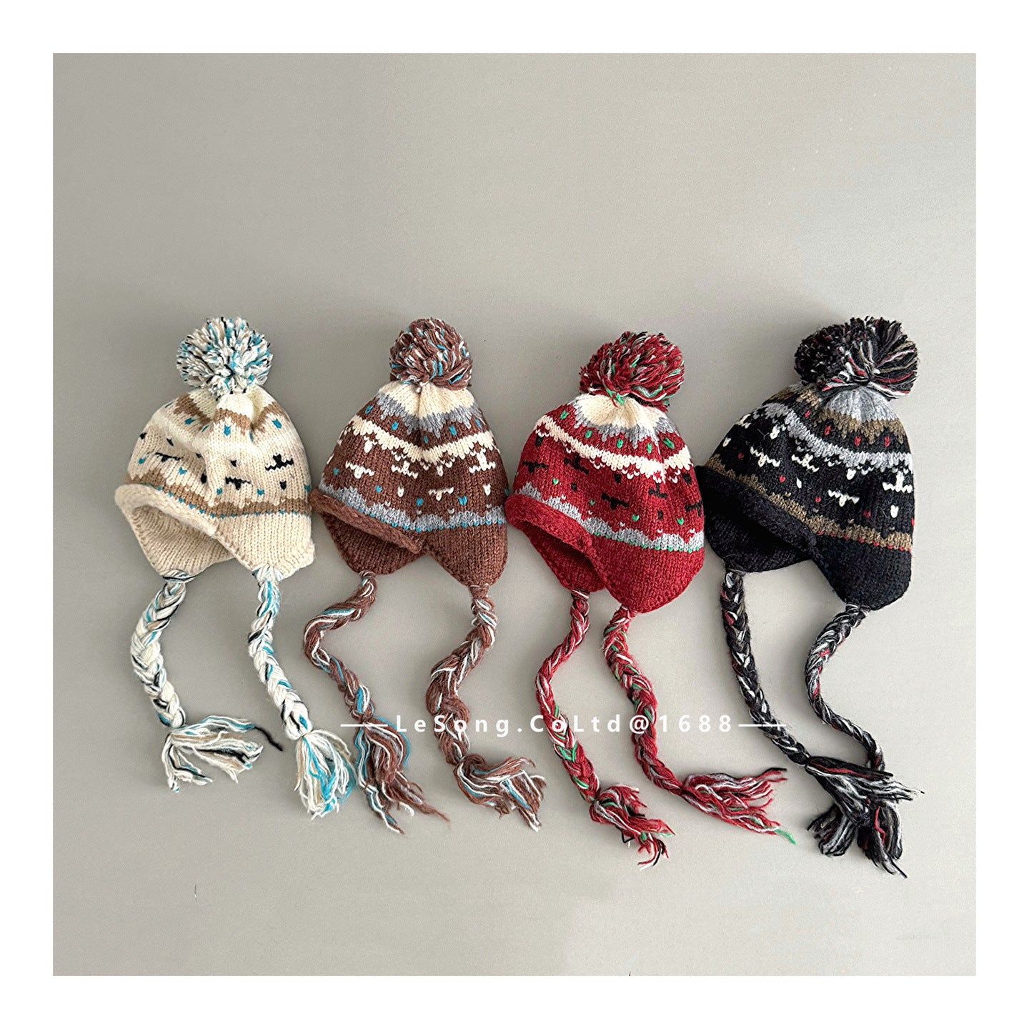 キッズ帽子 ジャカードニット ぽんぽん 耳当て付き 三つ編みコード【mh0011803】