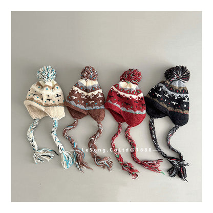 キッズ帽子 ジャカードニット ぽんぽん 耳当て付き 三つ編みコード【mh0011803】