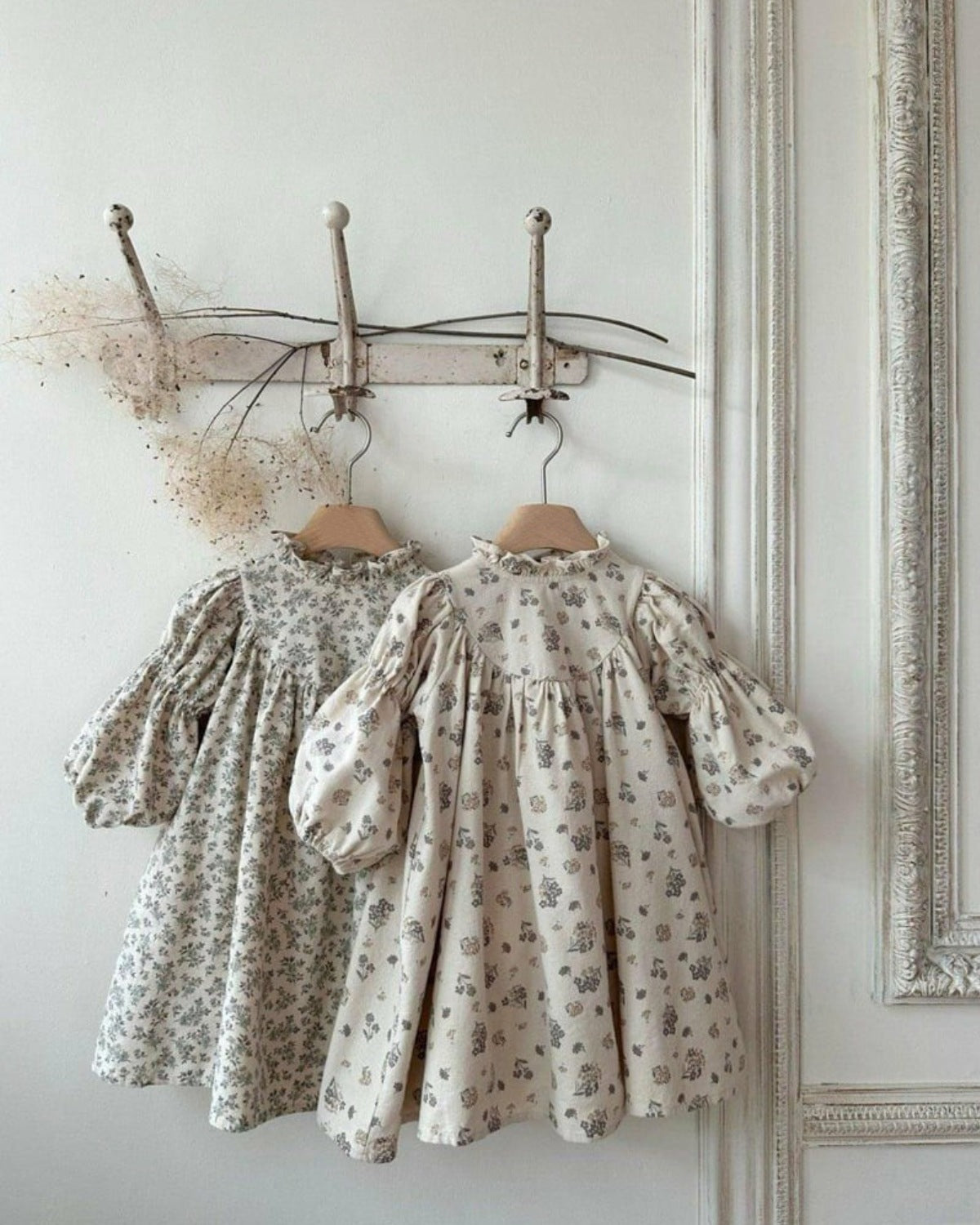 長袖ワンピース 小花柄プリント フリルスタンドカラー バブルスリーブ【mh0011850】