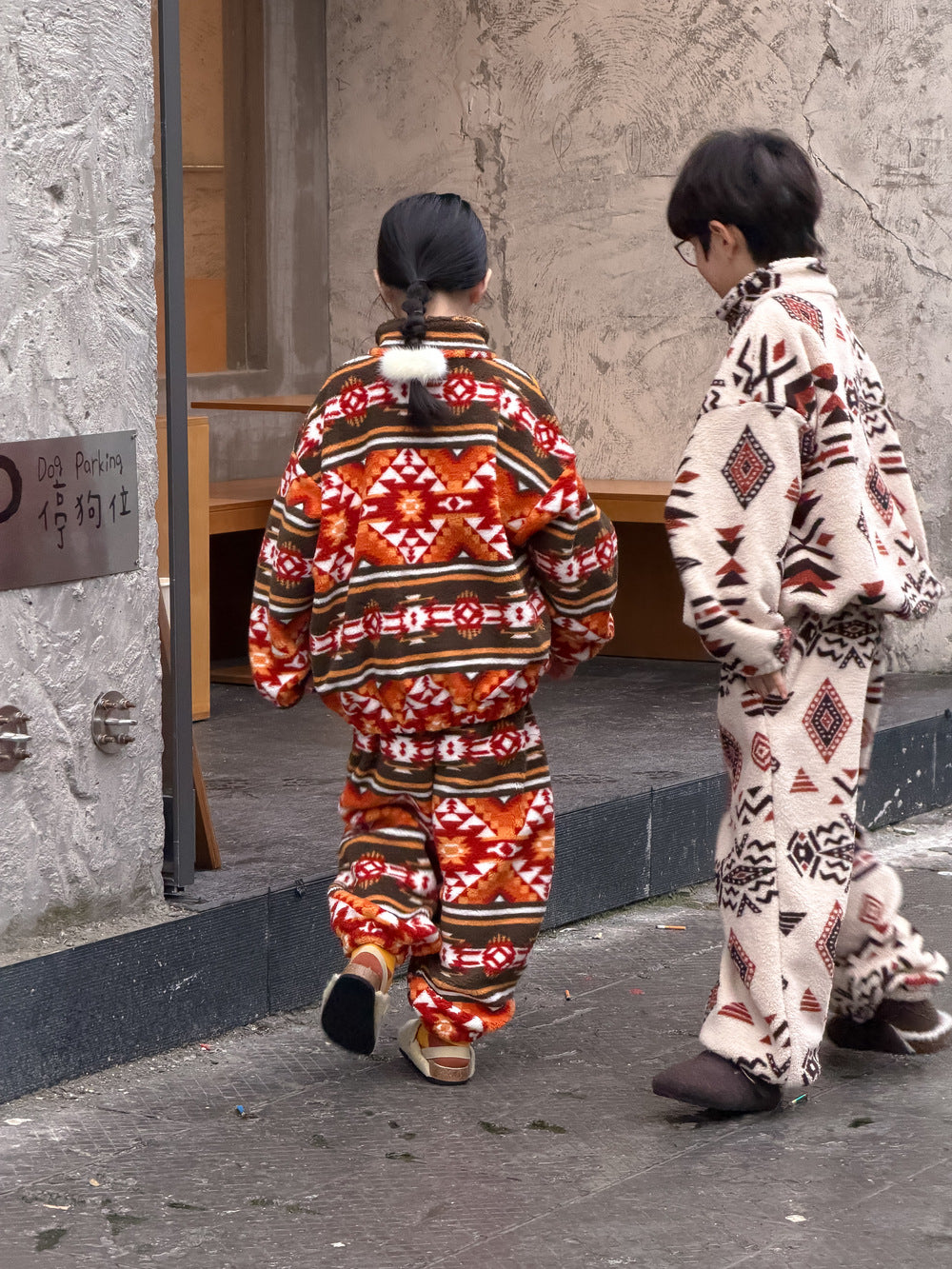 Two-piece flannel set featuring a tribal and geometric print, full zip-up, stand-up collar, and fleece. [mh0011860]