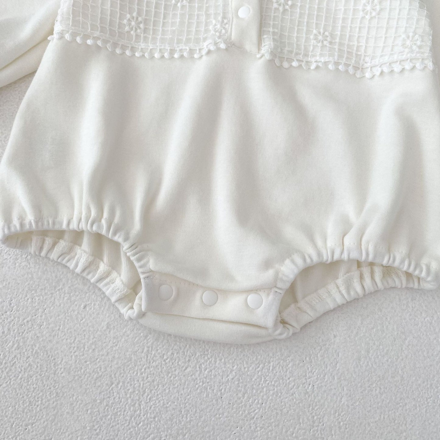 -刺繍切り替え襟付き長袖ロンパース【mh0010851】 - mamahalo shop - 長袖ロンパース -  べビー服 - 子供服 - 男の子 - 女の子