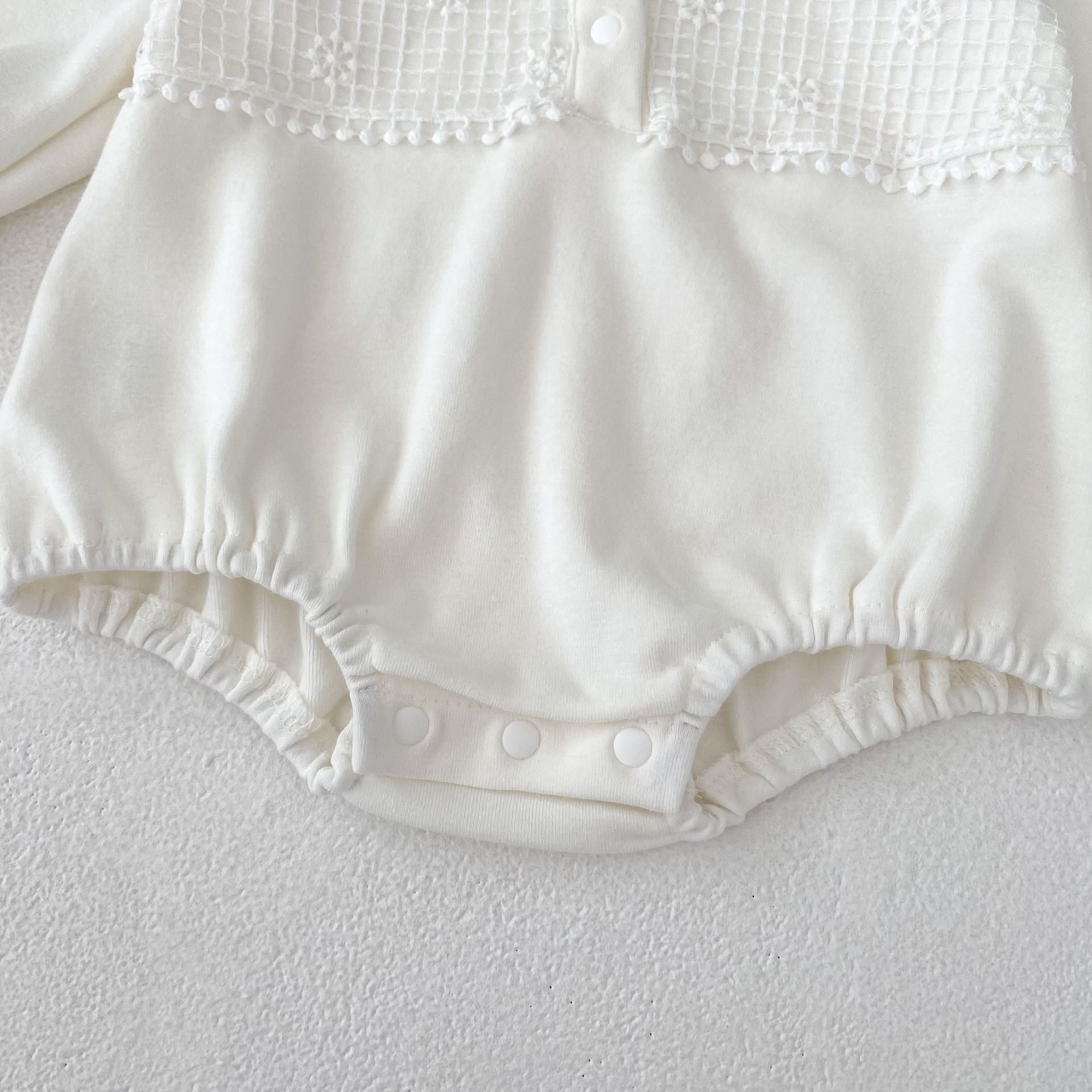 -刺繍切り替え襟付き長袖ロンパース【mh0010851】 - mamahalo shop - 長袖ロンパース -  べビー服 - 子供服 - 男の子 - 女の子