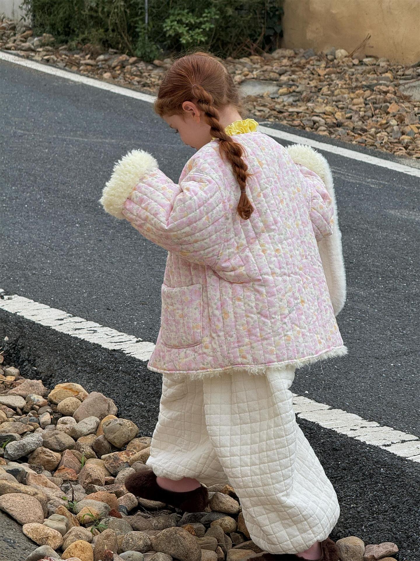 Fluffy reversible boa jacket with floral print and padded lining [mh0011743]