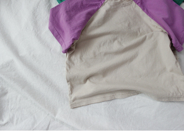 Camiseta infantil bicolor de manga corta raglán
