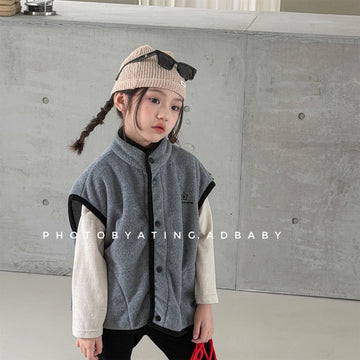Chaleco polar infantil con cuello alto, ribetes y bordados, con botones delanteros [mh0014057]