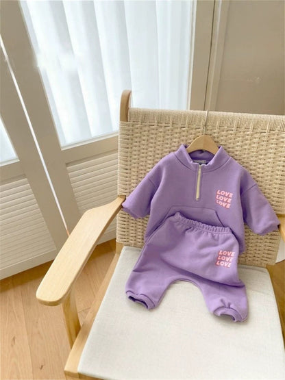 Conjunto de sudadera de manga larga con media cremallera y estampado de logotipo y pantalón largo para bebés y niños 【mh0014638】