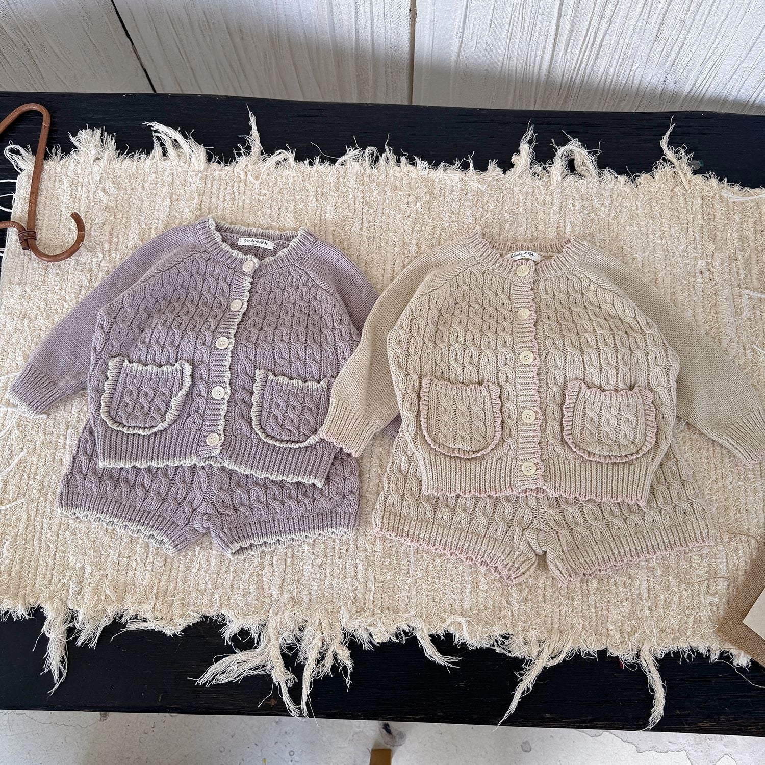 -ケーブルニットカーディガン+ショートパンツ 2点セット【mh0011169】 - mamahalo shop - 長袖セットアップ -  べビー服 - 子供服 - 男の子 - 女の子