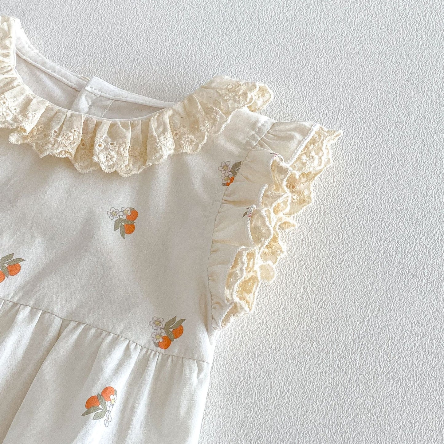 2026 Verano Coreano Nuevo Bebé Cubre Trasero Chaqueta Encaje Estilo Princesa Mono Triángulo Pelele Pequeño Bordado Floral Pelele