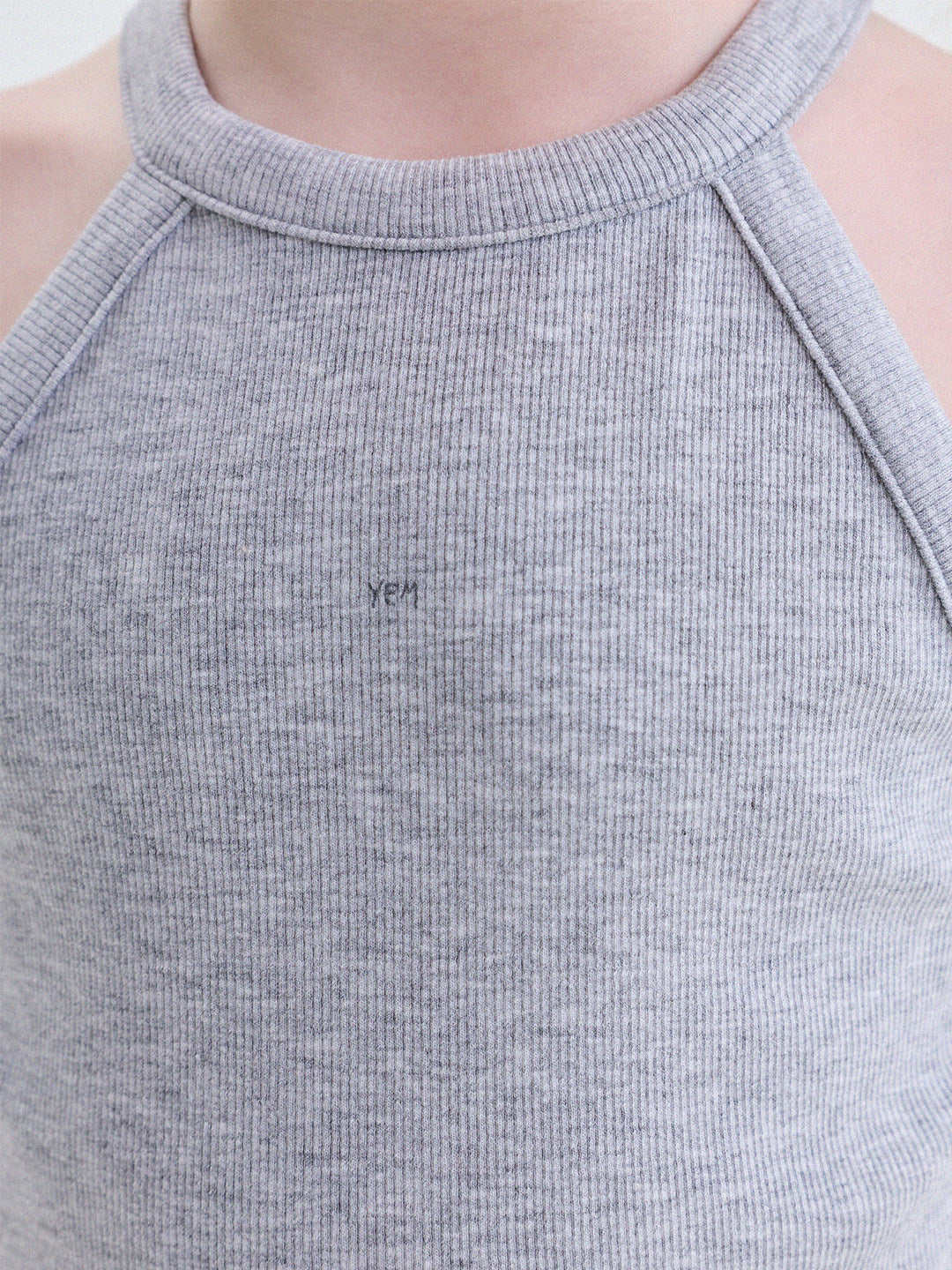 Tank top de canalé liso con cuello halter para niños【mh0013762】