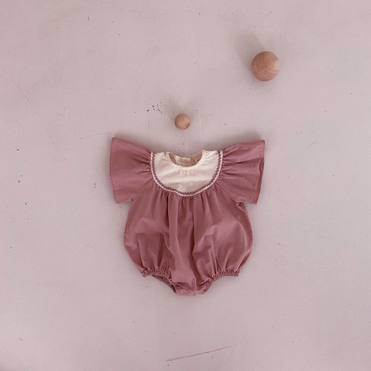 -ベビー バタフライ スリーブ ロンパース【mh0000437】 - mamahalo shop - 半袖ロンパース -  べビー服 - 子供服 - 男の子 - 女の子