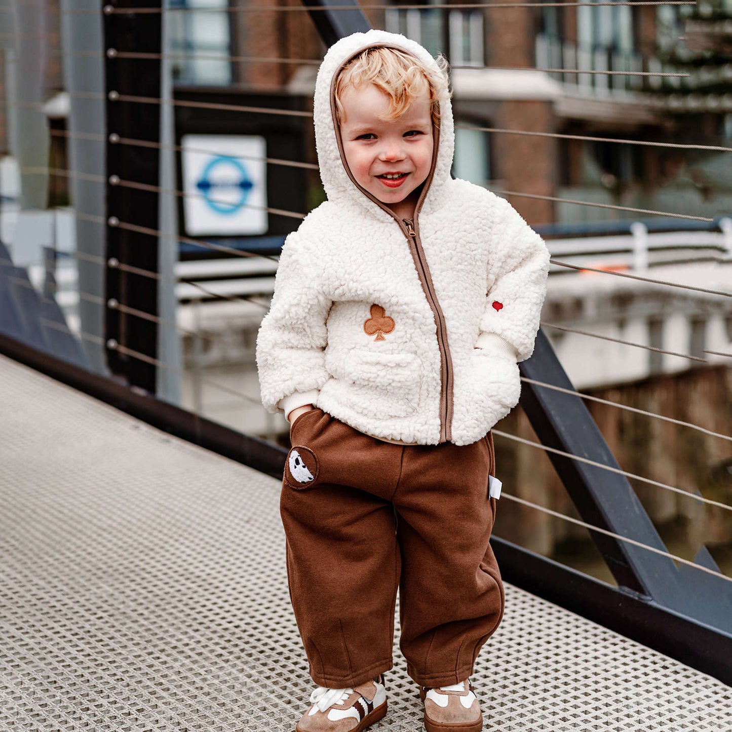 長袖ジャケット ボア素材 もこもこ ポンポン付きフード ジップアップ アウター【mh0011642】