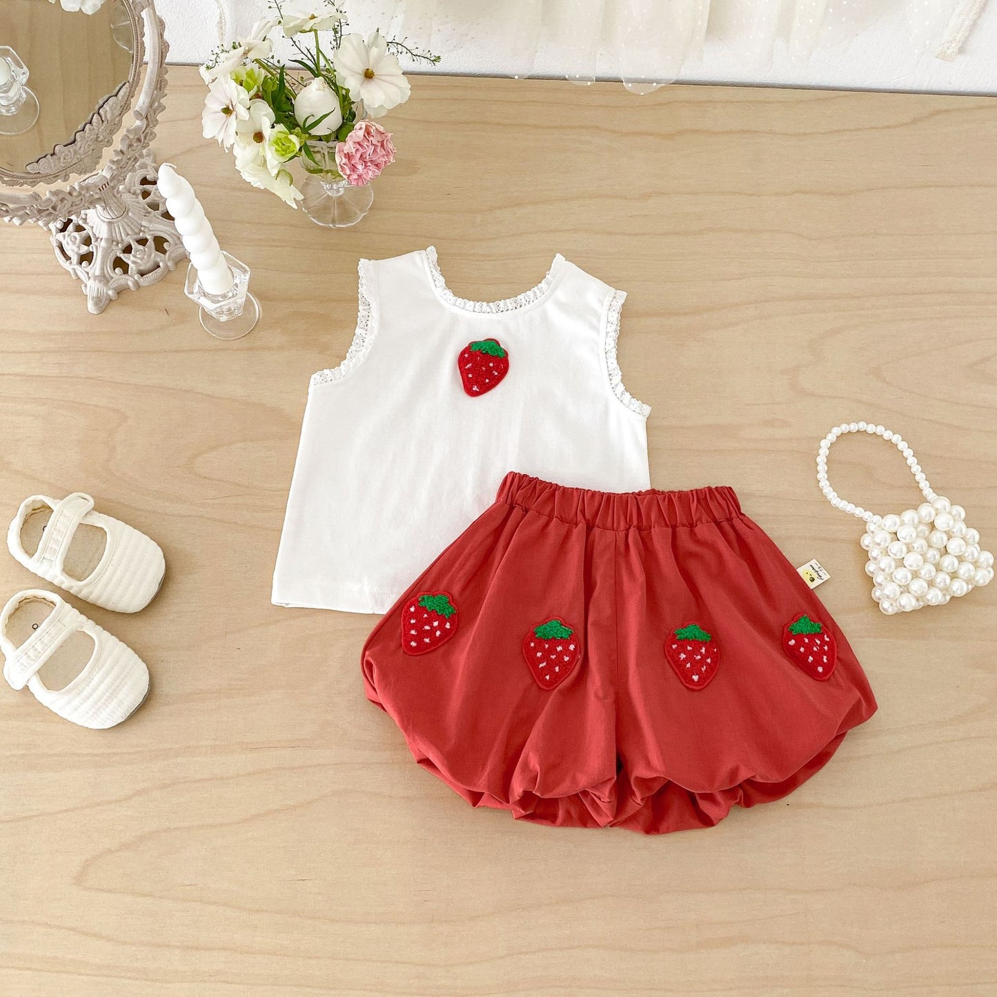 Strawberry Motif Vest Bud Pants Set ストロベリー ノースリーブセット【mh0013418】