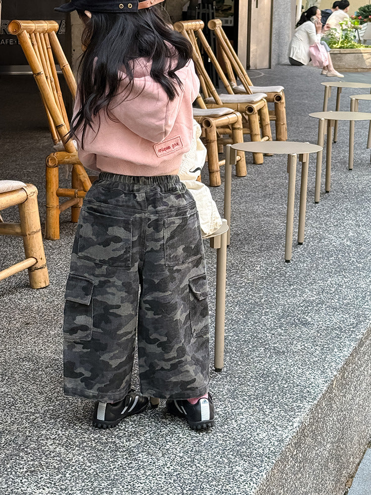 -クロップド丈パーカー 刺繍ロゴ入りフーディー ショートスウェット【mh0011053】 - mamahalo shop - カーディガン・パーカー -  べビー服 - 子供服 - 男の子 - 女の子