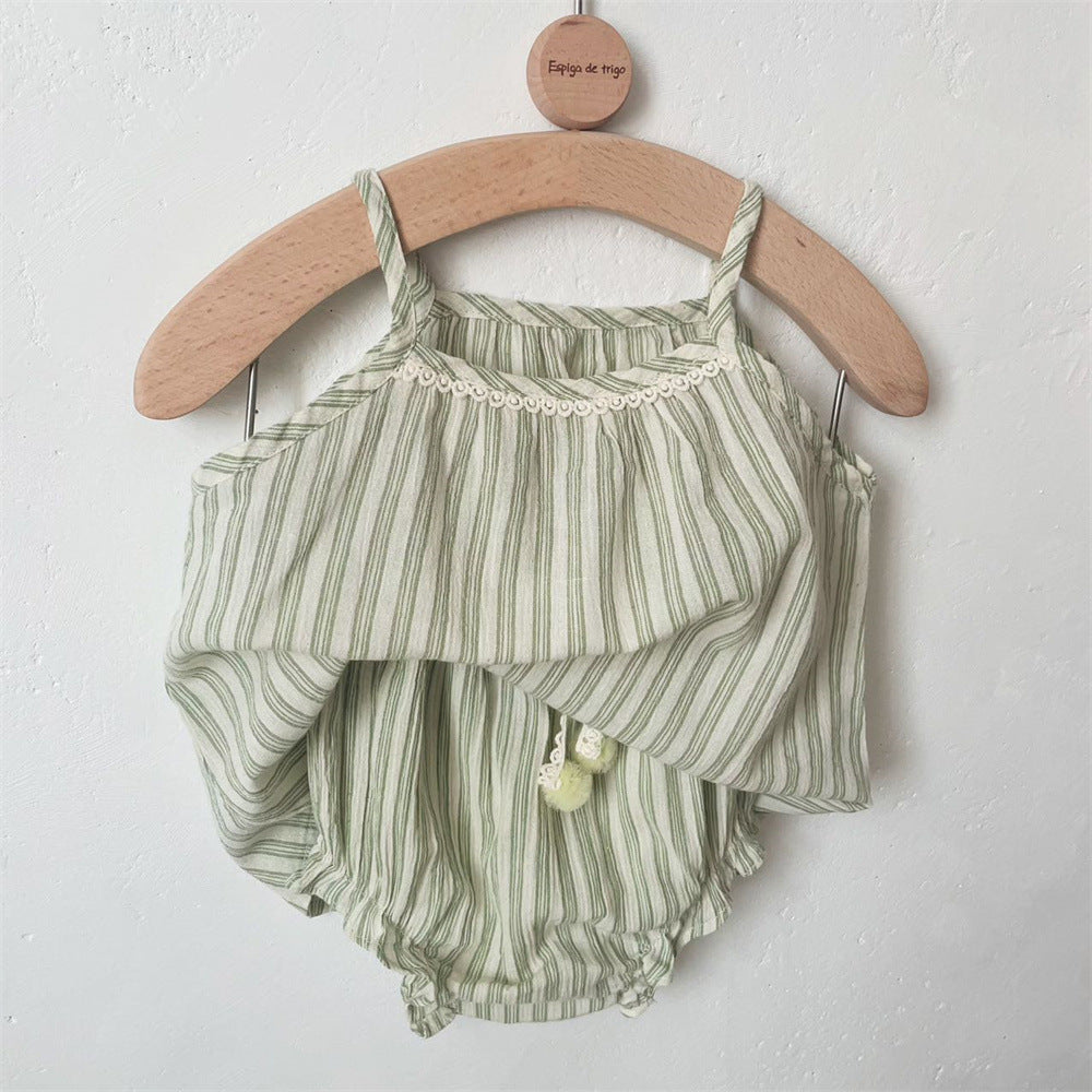 Conjunto de camisola y short de bebé con rayas, encaje y volantes [mh0001840]