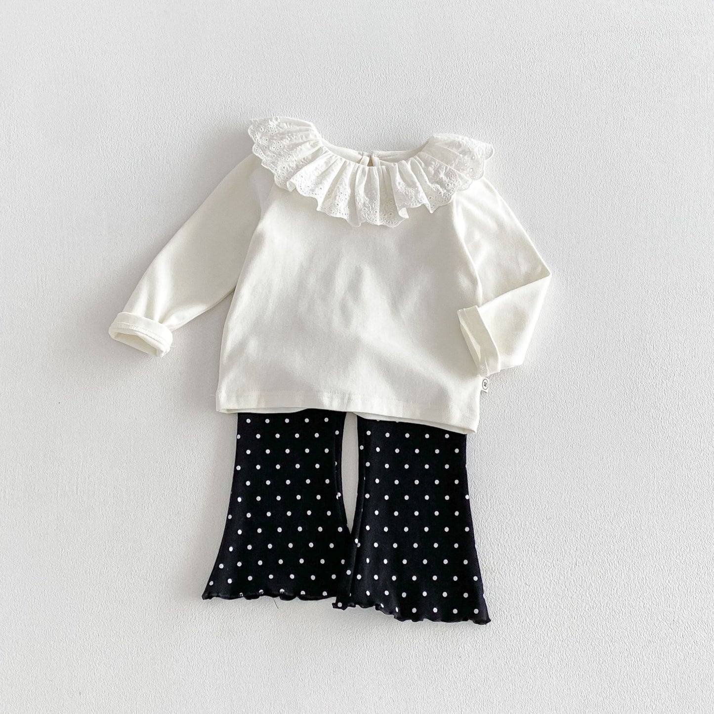 Camiseta de manga larga con cuello y dobladillo de volantes para niñas y pantalón acampanado【mh0014029】