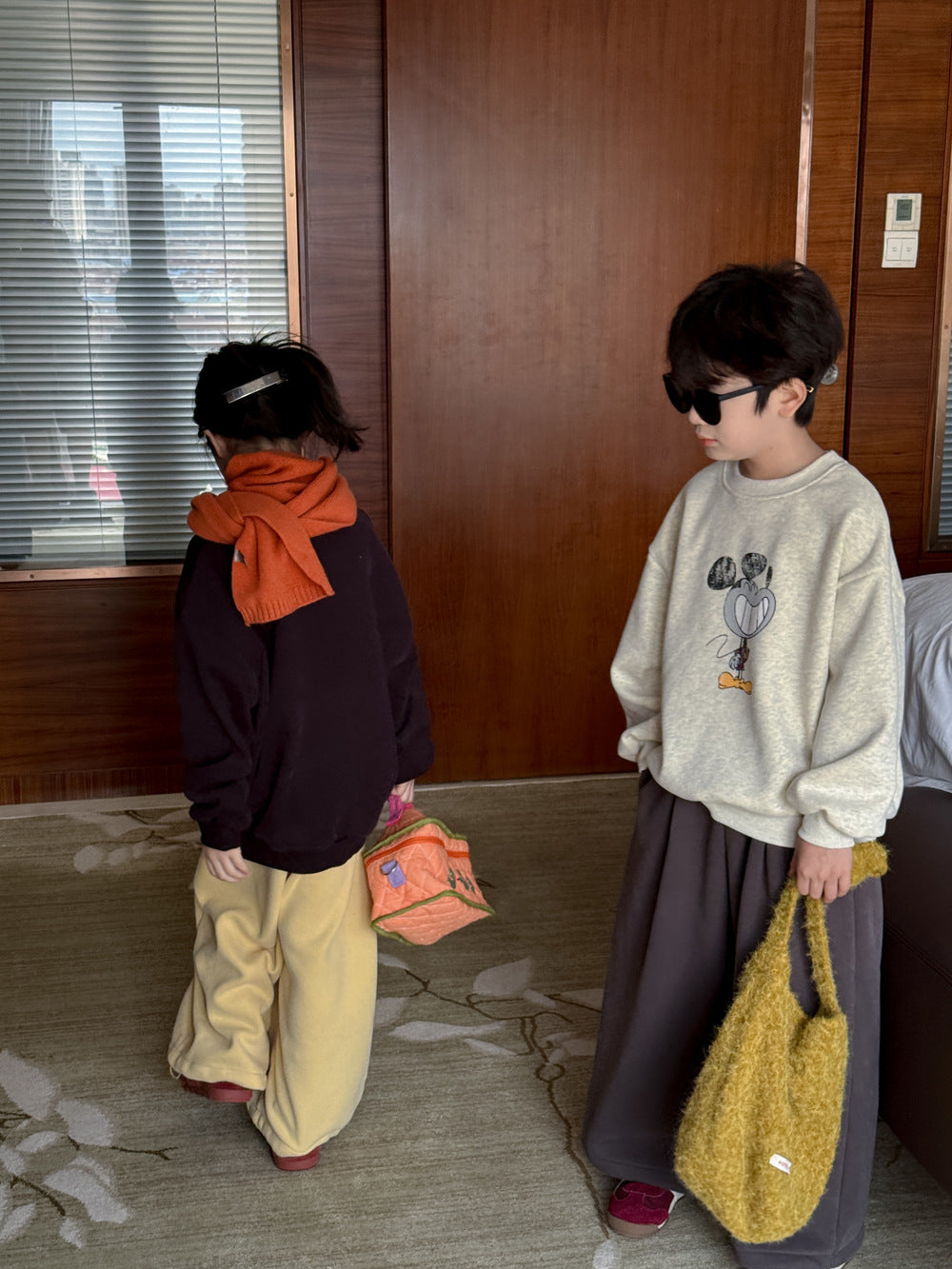 スウェットトレーナー キッズ 裏起毛 プルオーバー クルーネック 厚手 アート柄 トップス【mh0011657】