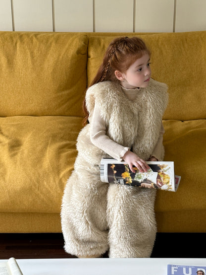 Long-sleeved mock neck cut-and-sew sweater with a ruffled high neck and bottle neck. Basic sweater [mh0011897]